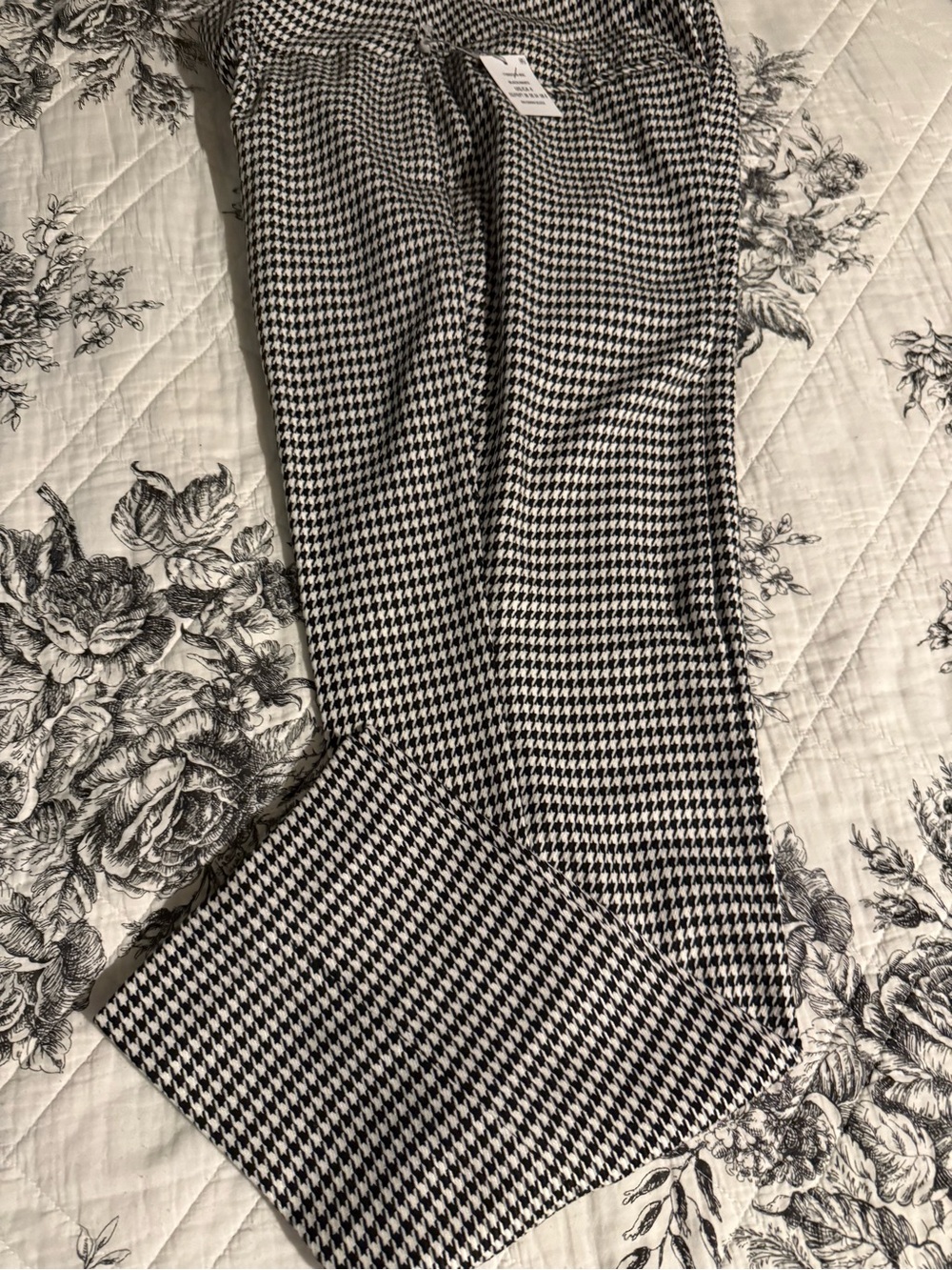 Kasper Black and White Houndstooth Straight-Leg Pants